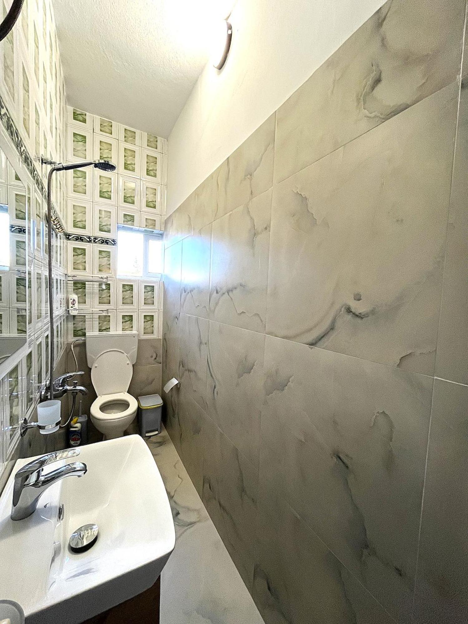 Beach & Chill Apartments Vlore Exterior photo