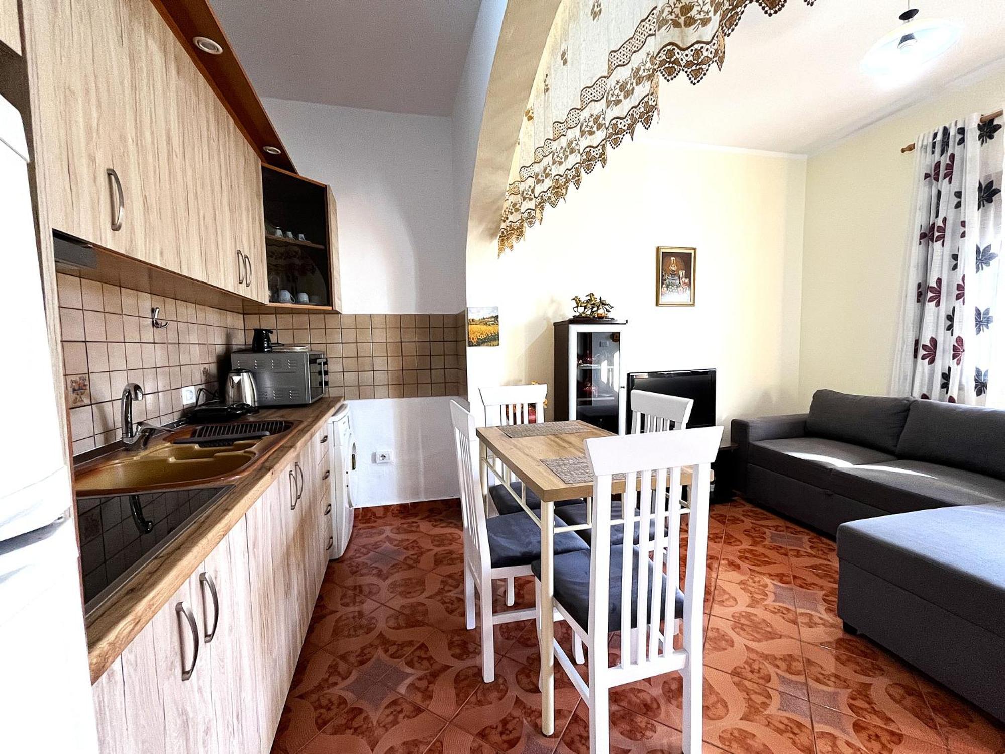 Beach & Chill Apartments Vlore Exterior photo